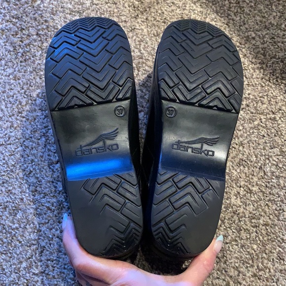 Dansko size 37 shoes - Picture 3 of 5